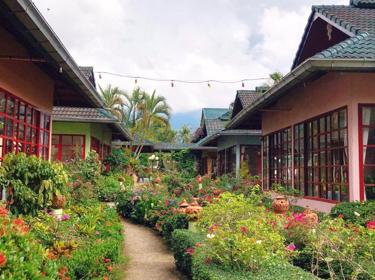 Ekman Garden Resort Sichon Eksteriør billede